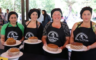 Estricto jurado eligió el mejor pan de pascua entre emprendedoras FOSIS