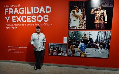 Fotos de Jorge Brantmayer retratan el teatro chileno de una década en GAM