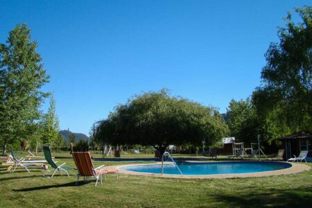 Piscina en Cabañas Pejerrey.