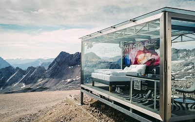 ALL – Accor Live Limitless instala habitación de cristal en las alturas