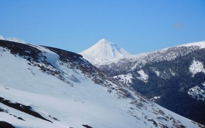 En Día Internacional de las Montañas, CONAF llama a realizar turismo sostenible