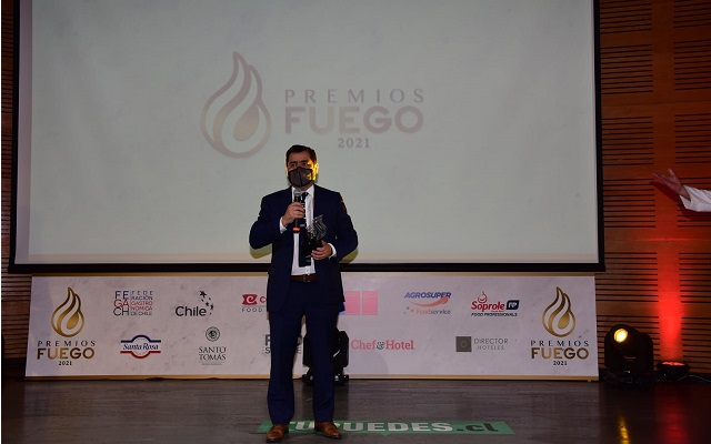 ACHIGA recibió distinción de la industria gastronómica en gala de Premios Fuego
