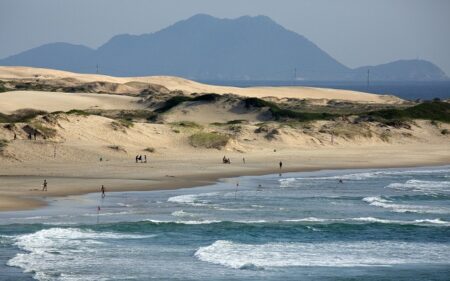 Praia do Santinho, Florianópolis.