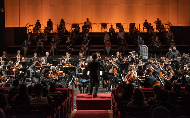 Alejo Pérez debuta en el Municipal de Santiago y dirigirá el Bolero de Ravel