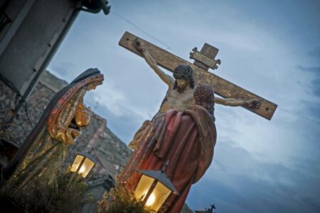 Jesús en el Huerto de los Olivos.