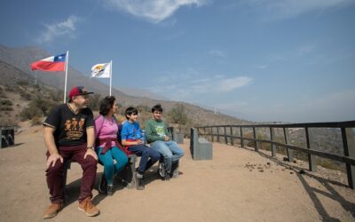 Materiales reciclados para sendero sustentable de Parque Mahuida en La Reina