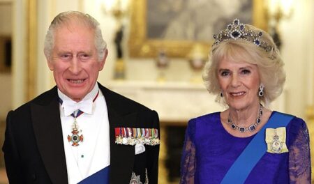 Rey Carlos III y la Reina Consorte