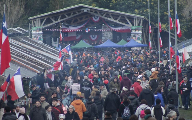 Más de 32 mil personas en la Gran Fiesta de la Chilenidad en Castro