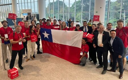 Delegación chilena participa en la Adventure Travel World Summit 2024, que se realiza en Panamá