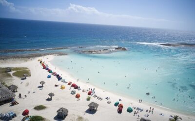 Visita la isla de Aruba, galardonada como el mejor destino del Caribe